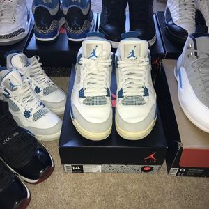 Jordan 4's